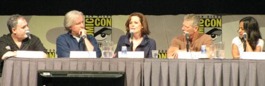 SDCC 09: Avatar Panel. (left to right) Jon Landau, James Cameron, Sigourney Weaver, Stephen Lang, and Zoe Saldana