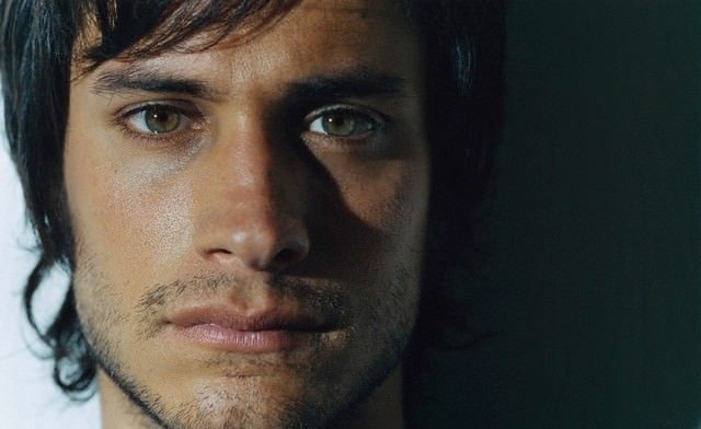 Gael Garcia Bernal Image - 2012-02-16-gael_garcia_bernal-e1369716313108