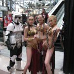 NYCC 09: Scenes from the Convention Floor: Three Slave Leias and a Forest Stormtrooper