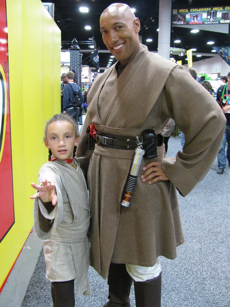 SDCC 2011: Cosplay Photos: Jedi Father and Daughter team