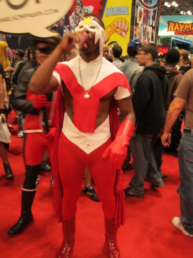NYCC 2011: Cosplay Photos: Falcon