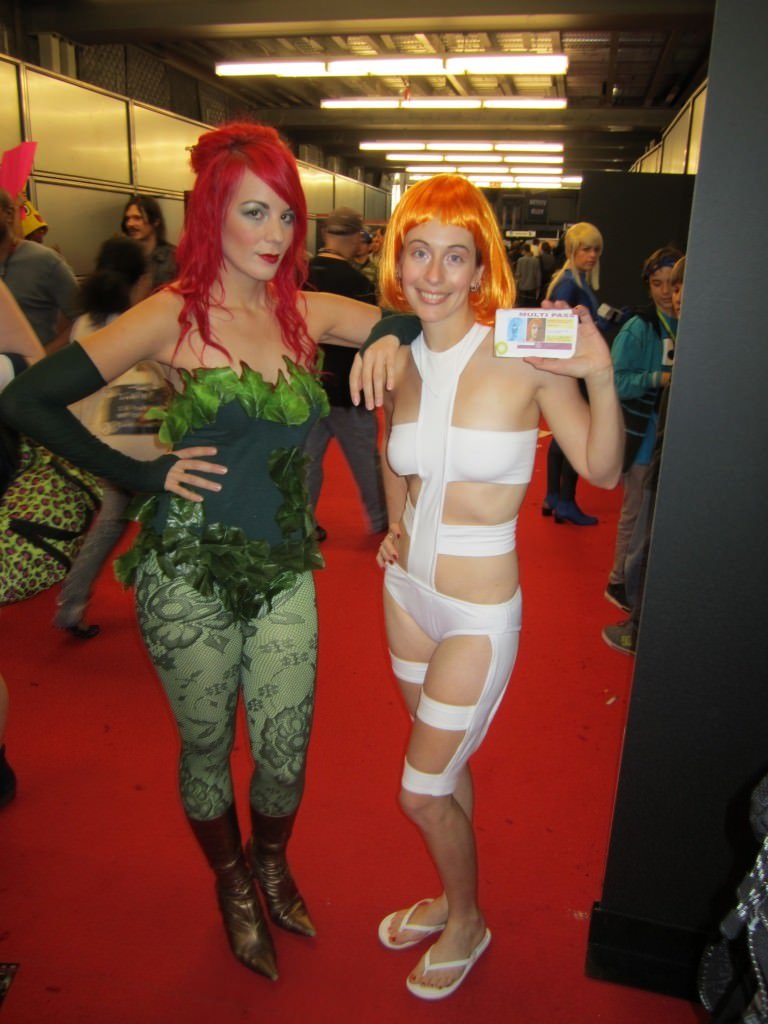 NYCC 2011: Cosplay Photos: Poison Ivy and Leeloo Dallas
