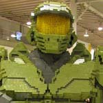 NYCC 2011: Preview Night: Halo Master Chief Mega Bloks statue