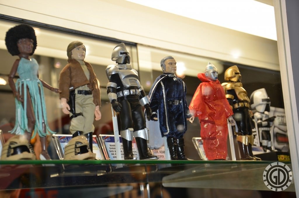 NYC 2012 Toy Fair: Classic Battlestar Galactica dolls