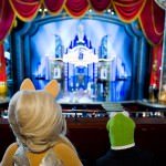 Miss Piggy and Kermit the Frog at the 2012 Academy Awards