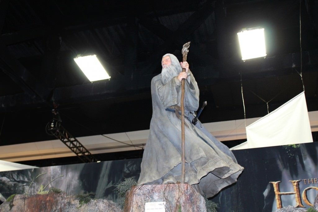 gandalf statue weta