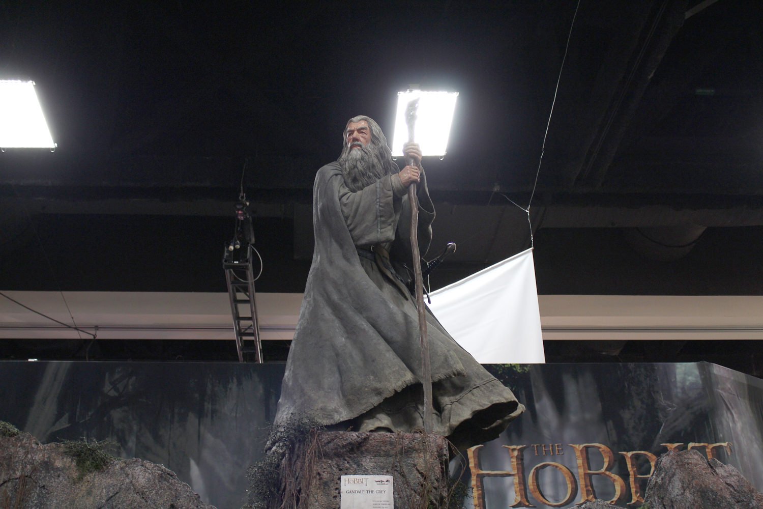 gandalf statue weta