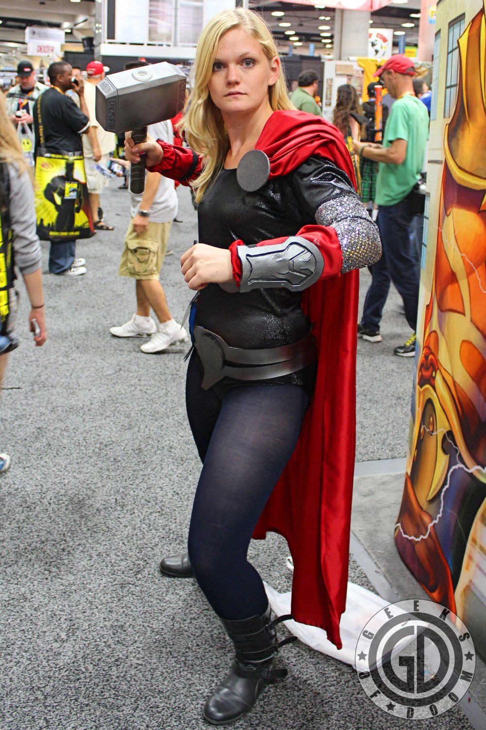 SDCC 2012: Cosplay Round-Up: Thor crossplay