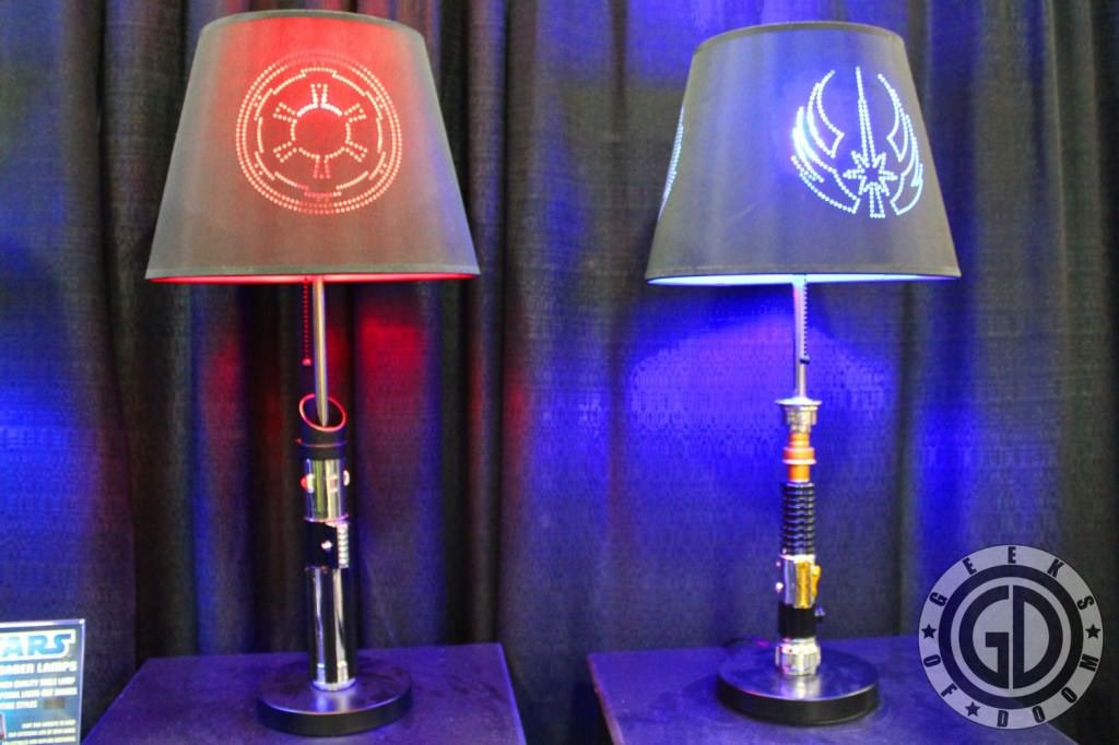 SDCC 2012: Star Wars Lightsaber lamps from MuseumReplicas.com