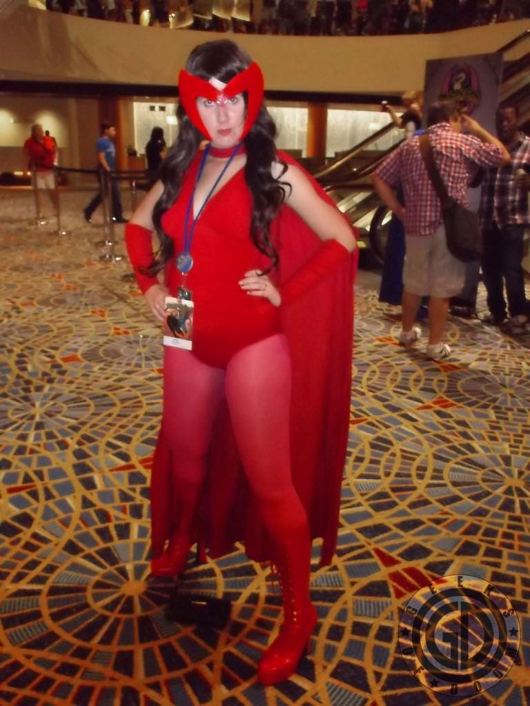 Dragon*Con 2012: Cosplay: Scarlet Witch