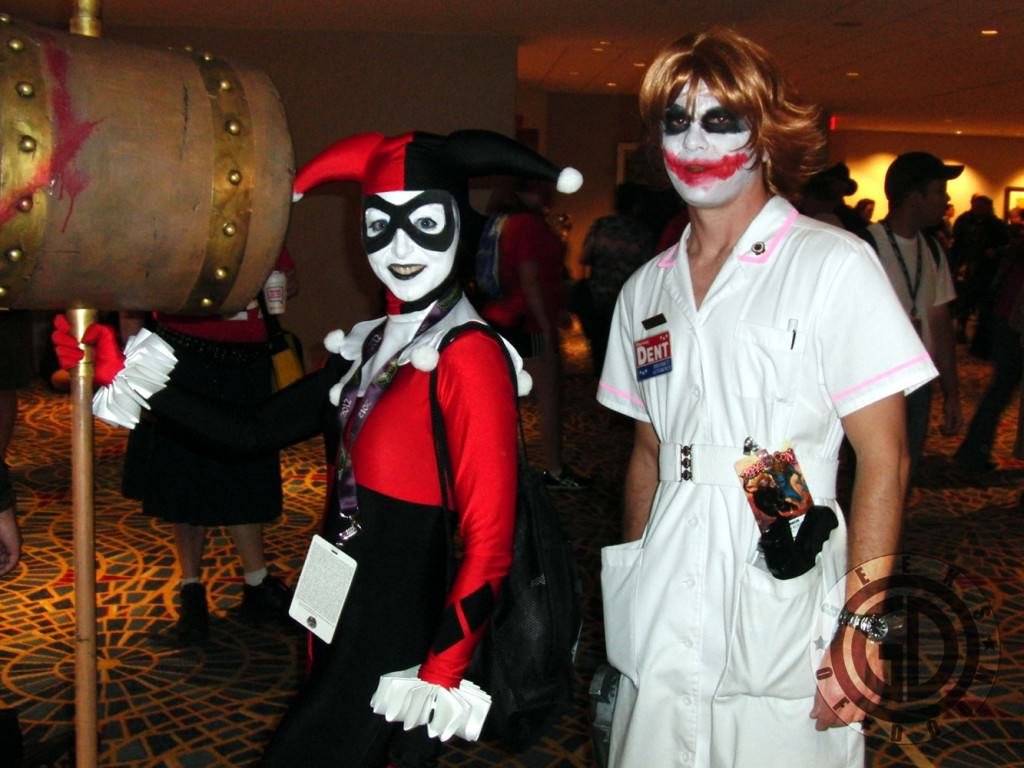 Dragon*Con 2012: Cosplay: Harley Quinn and Joker