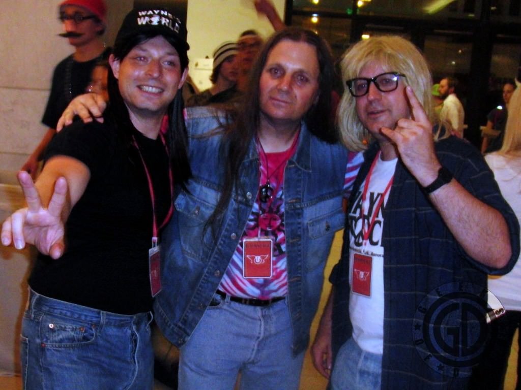 Dragon*Con 2012: Cosplay: Wayne and Garth