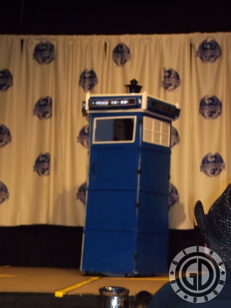 Dragon*Con 2012: Cosplay Contest: Doctor Who TARDIS