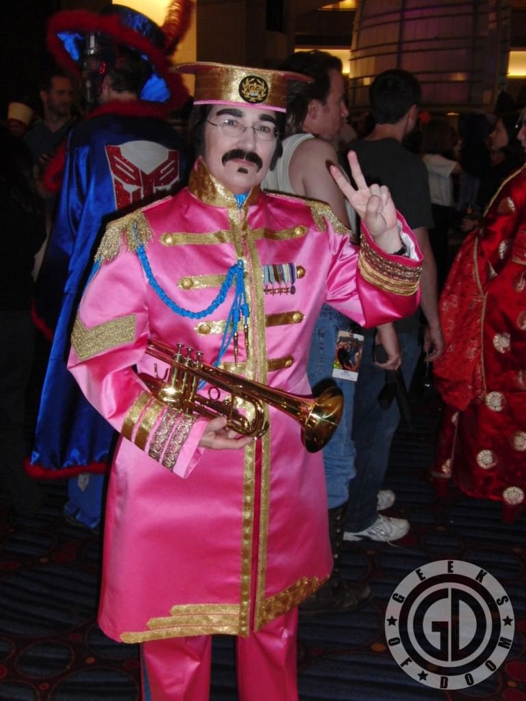Dragon*Con 2012: Cosplay: John Lennon Sgt. Pepper Beatles