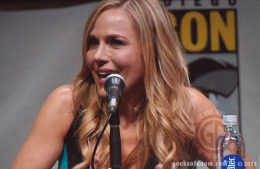 SDCC 2013: Dexter panel: Julie Benz 03