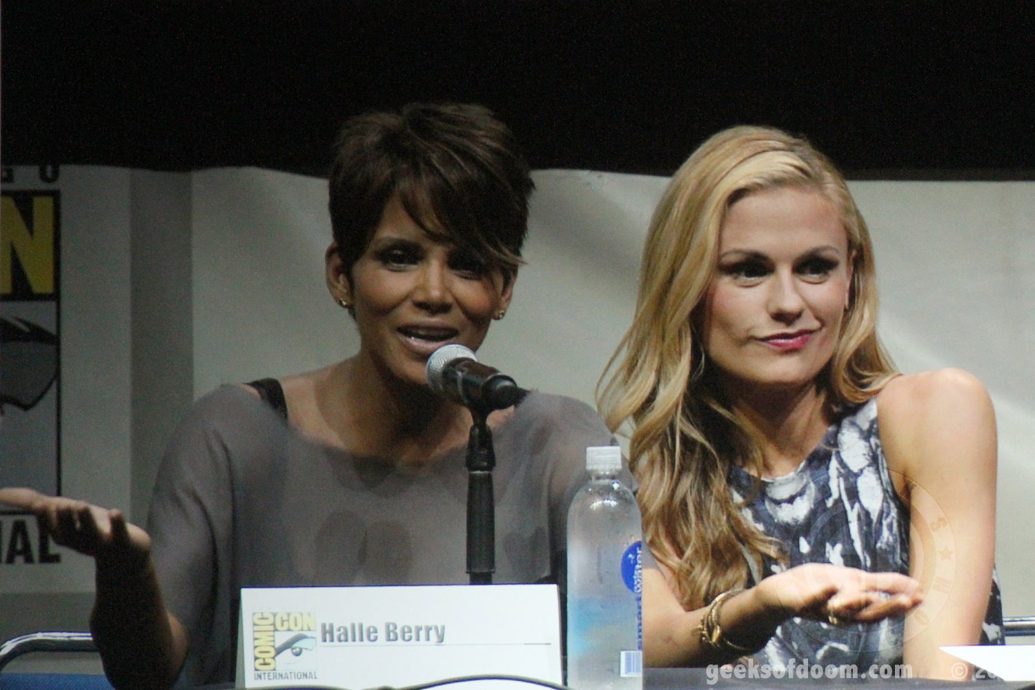 SDCC 2013: X-Men: Days Of Future Past panel: Halle Berry and Anna Paquin 03