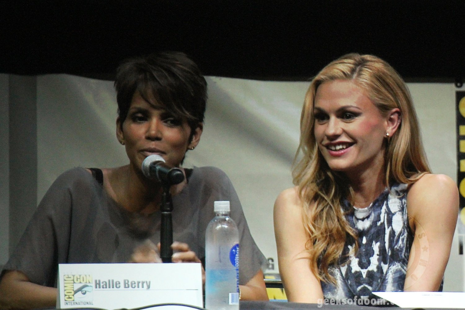 SDCC 2013: X-Men: Days Of Future Past panel: Halle Berry and Anna Paquin 06