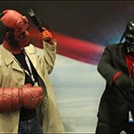 SDCC 2013: Cosplay: Dancing Darth Vader dances with Hellboy 03