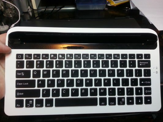 Universal Bluetooth Tablet Keyboard Dock 02
