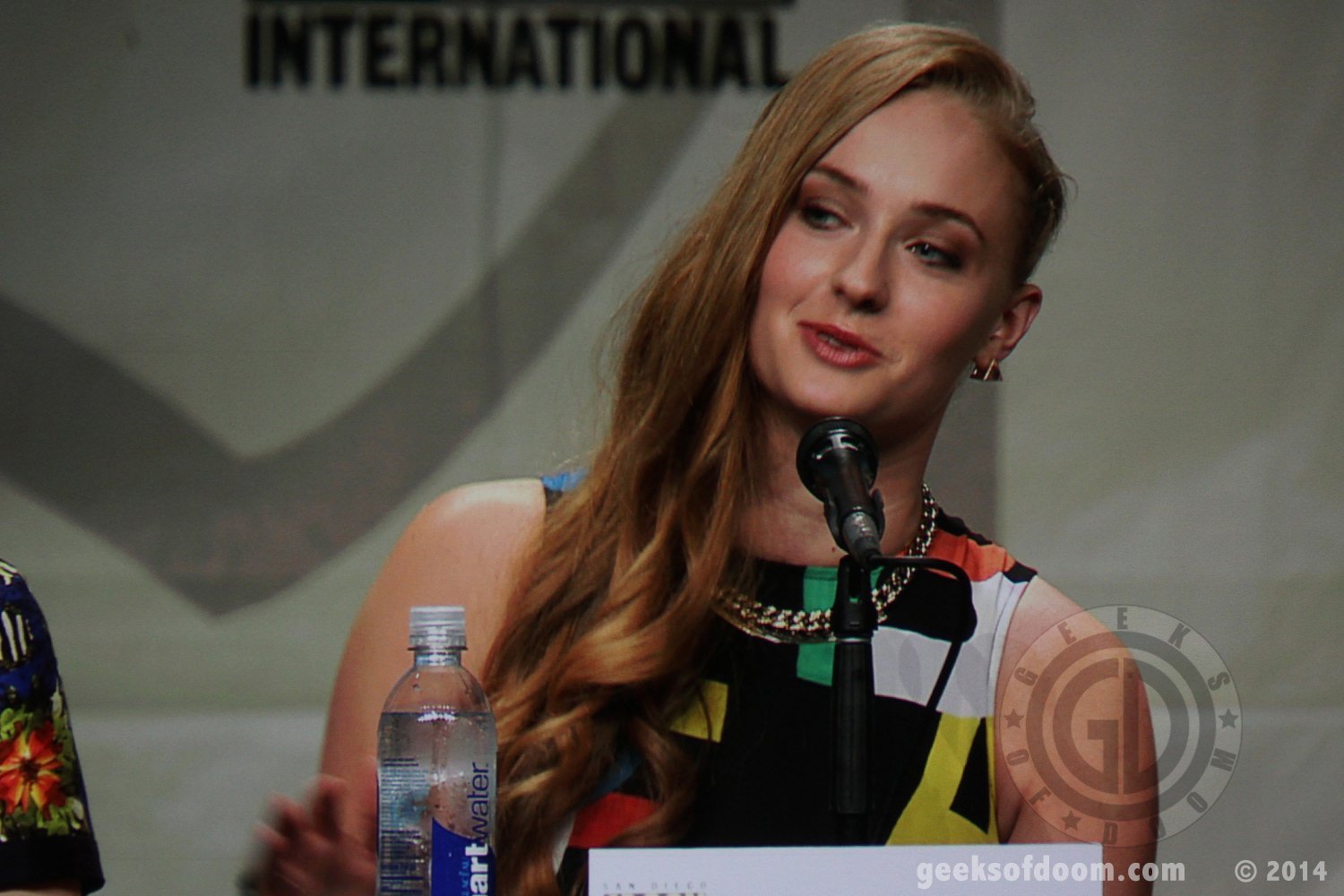 game-of-thrones-panel-stophie-turner-071500 x 1000