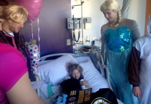 Boston Bruins Players Dressed as Frozen Characters #5
