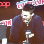 Stephen Amell 03