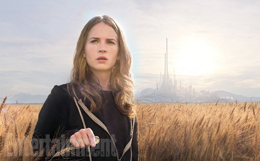 Britt Robertson In Tomorrowland