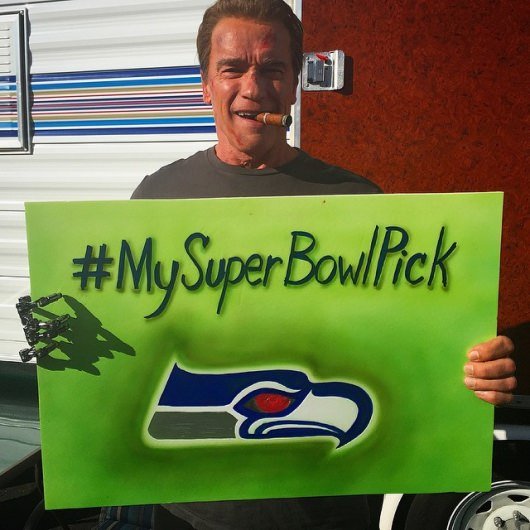 Arnold Schwarzenegger Terminator hand Super Bowl pick Photo 2015