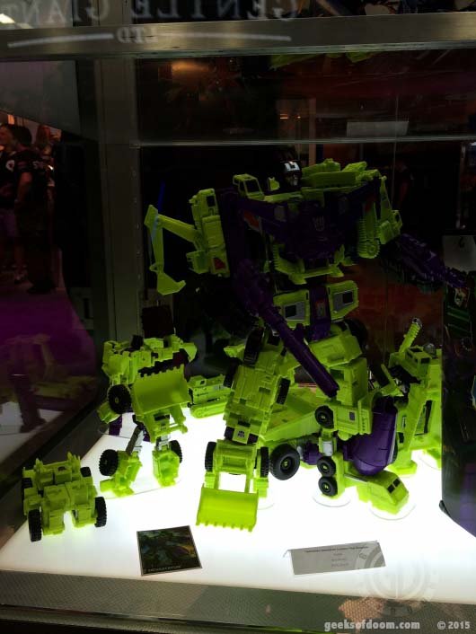 SDCC 2015 Preview Night Transformers Devastator 01