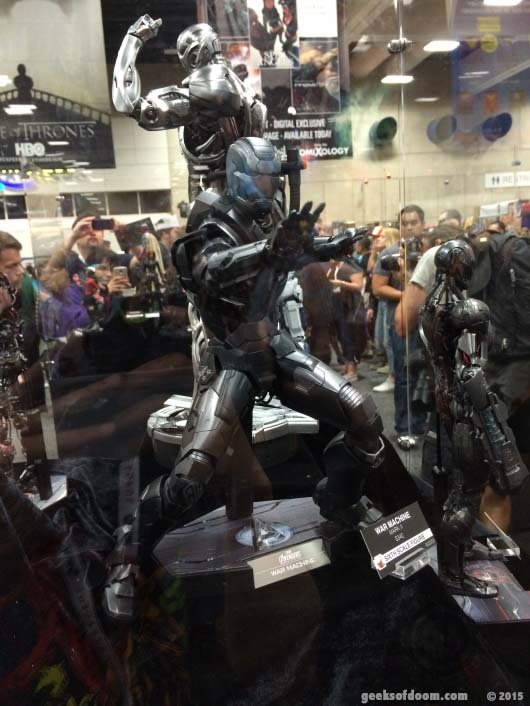 SDCC 2015 Preview Night War Machine Statue