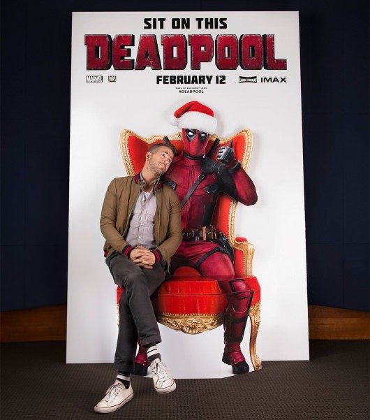 Ryan Reynolds Santa Deadpool