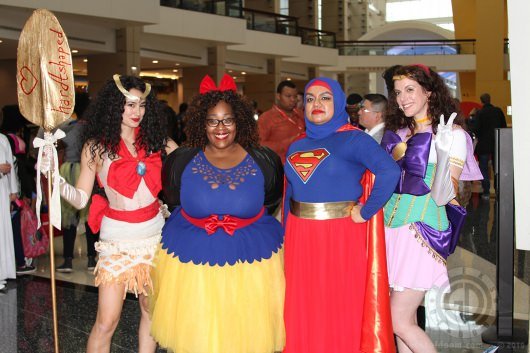 C2E2 2019: Cosplay 48 Superwoman