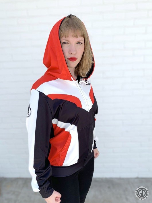 Avengers Endgame Quantum Hoodie Review Geeks of Doom Pfeff-Bot